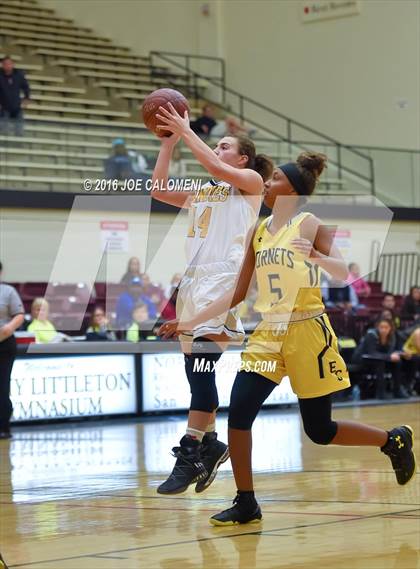 Thumbnail 2 in East Central vs Amarillo (NEISD Invitational) photogallery.