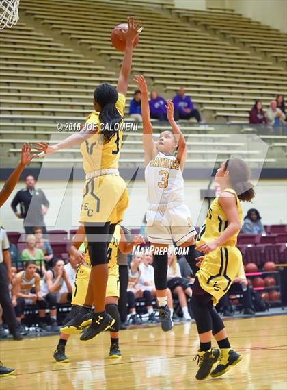 Thumbnail 1 in East Central vs Amarillo (NEISD Invitational) photogallery.