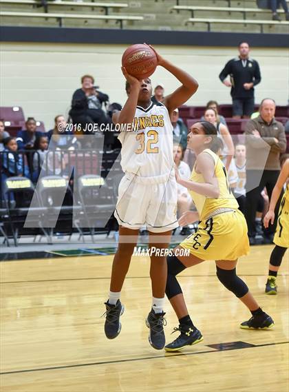Thumbnail 1 in East Central vs Amarillo (NEISD Invitational) photogallery.