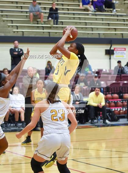 Thumbnail 2 in East Central vs Amarillo (NEISD Invitational) photogallery.