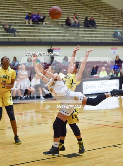 Thumbnail 1 in East Central vs Amarillo (NEISD Invitational) photogallery.