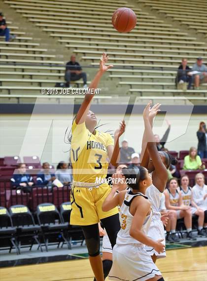 Thumbnail 2 in East Central vs Amarillo (NEISD Invitational) photogallery.