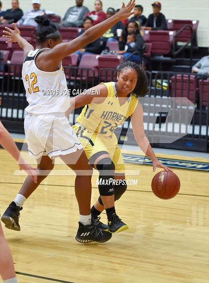 Thumbnail 3 in East Central vs Amarillo (NEISD Invitational) photogallery.
