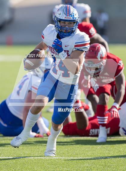 Thumbnail 2 in Westlake vs Galena Park North Shore (UIL 6A D1 Semifinal Playoff) photogallery.