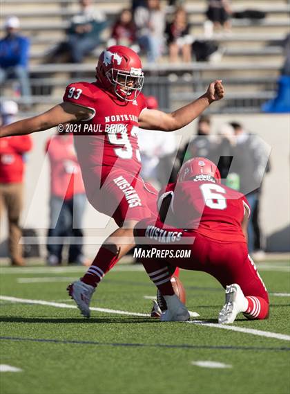 Thumbnail 2 in Westlake vs Galena Park North Shore (UIL 6A D1 Semifinal Playoff) photogallery.