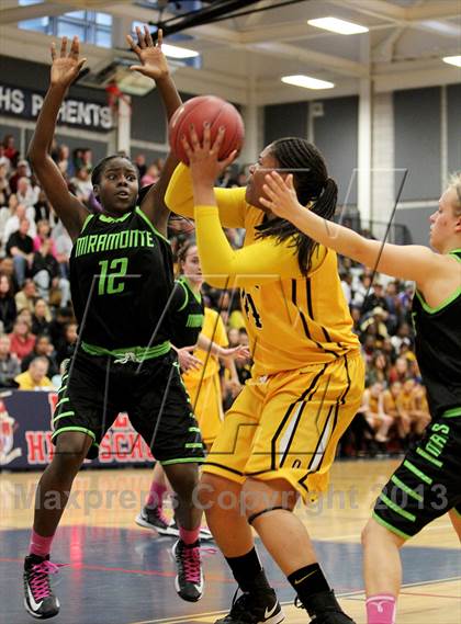 Thumbnail 1 in Miramonte vs. Bishop O'Dowd (CIF NCS D3 Final) photogallery.