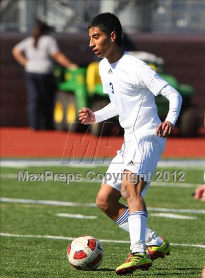 Thumbnail 3 in Nolan Catholic vs. North Mesquite photogallery.