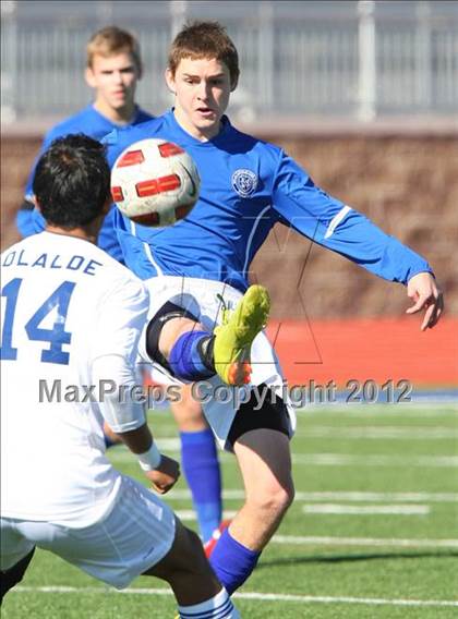 Thumbnail 2 in Nolan Catholic vs. North Mesquite photogallery.