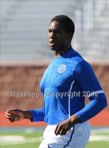 Thumbnail 3 in Nolan Catholic vs. North Mesquite photogallery.