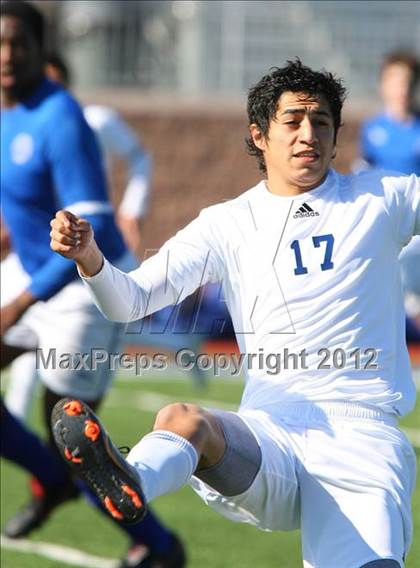 Thumbnail 3 in Nolan Catholic vs. North Mesquite photogallery.