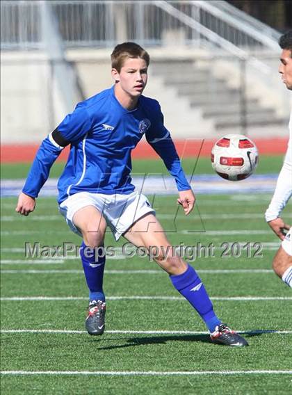 Thumbnail 3 in Nolan Catholic vs. North Mesquite photogallery.
