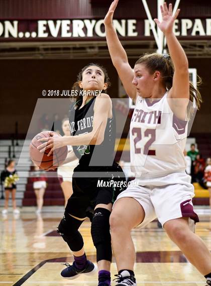 Thumbnail 3 in Palo Verde vs Faith Lutheran photogallery.