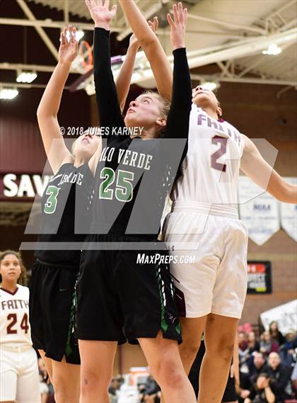 Thumbnail 3 in Palo Verde vs Faith Lutheran photogallery.