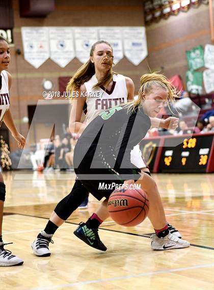 Thumbnail 2 in Palo Verde vs Faith Lutheran photogallery.