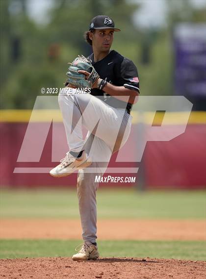 Thumbnail 3 in 44th Annual FACA North All-Stars vs South All-Stars photogallery.