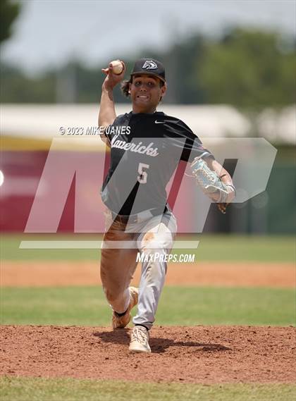 Thumbnail 2 in 44th Annual FACA North All-Stars vs South All-Stars photogallery.