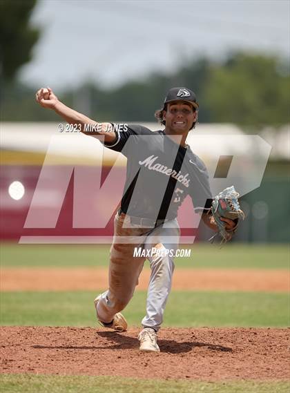 Thumbnail 3 in 44th Annual FACA North All-Stars vs South All-Stars photogallery.