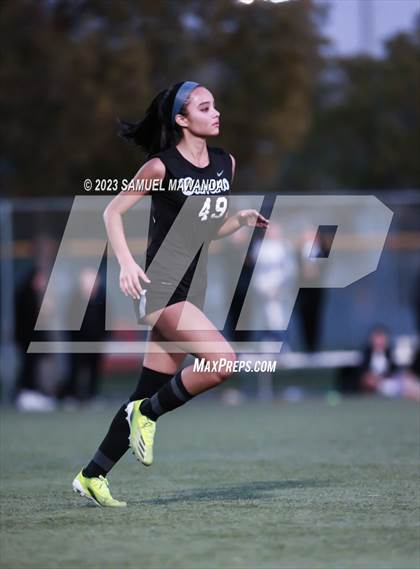 Thumbnail 2 in El Camino Real vs Granada Hills Charter photogallery.