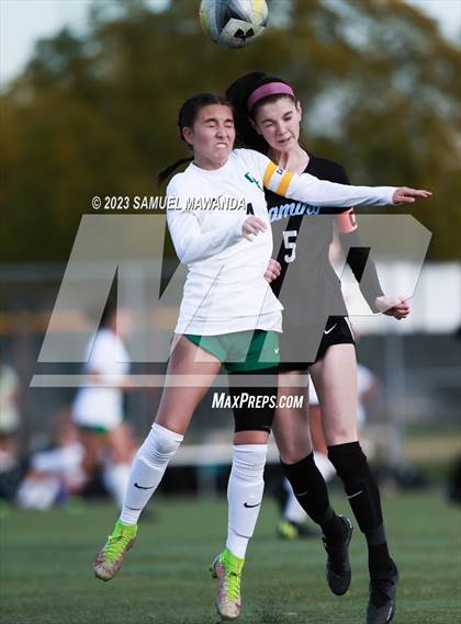 Thumbnail 2 in El Camino Real vs Granada Hills Charter photogallery.
