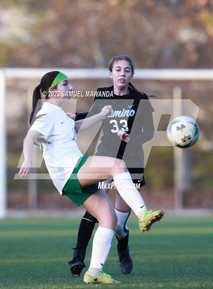 Thumbnail 3 in El Camino Real vs Granada Hills Charter photogallery.
