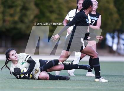Thumbnail 2 in El Camino Real vs Granada Hills Charter photogallery.