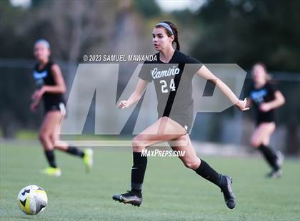 Thumbnail 2 in El Camino Real vs Granada Hills Charter photogallery.