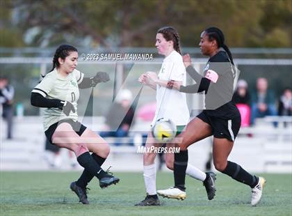 Thumbnail 1 in El Camino Real vs Granada Hills Charter photogallery.