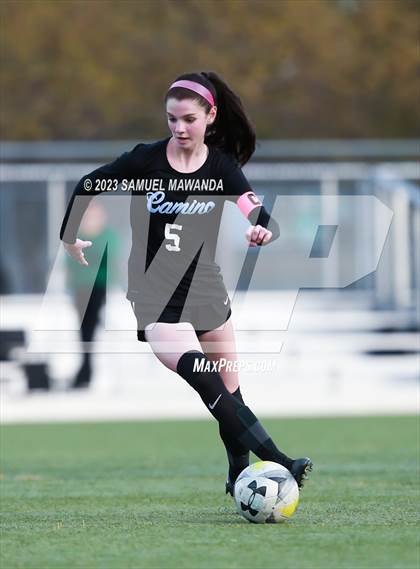 Thumbnail 3 in El Camino Real vs Granada Hills Charter photogallery.