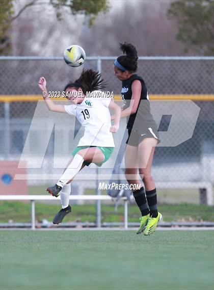 Thumbnail 2 in El Camino Real vs Granada Hills Charter photogallery.