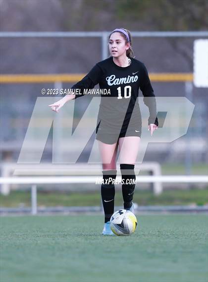 Thumbnail 1 in El Camino Real vs Granada Hills Charter photogallery.