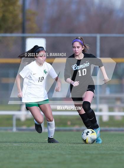 Thumbnail 1 in El Camino Real vs Granada Hills Charter photogallery.