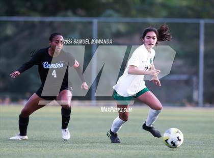 Thumbnail 1 in El Camino Real vs Granada Hills Charter photogallery.