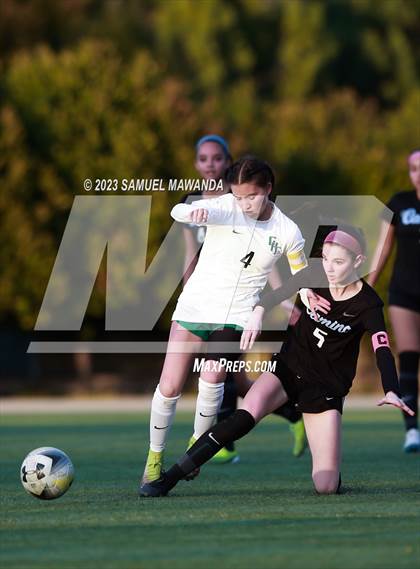 Thumbnail 2 in El Camino Real vs Granada Hills Charter photogallery.