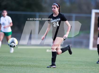 Thumbnail 2 in El Camino Real vs Granada Hills Charter photogallery.