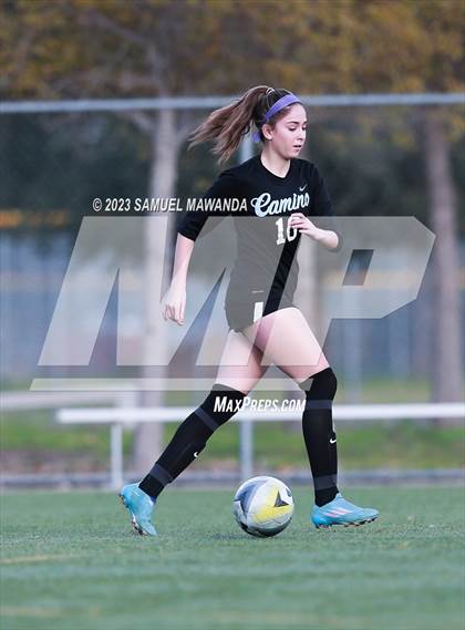 Thumbnail 3 in El Camino Real vs Granada Hills Charter photogallery.