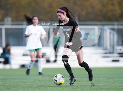 Thumbnail 3 in El Camino Real vs Granada Hills Charter photogallery.