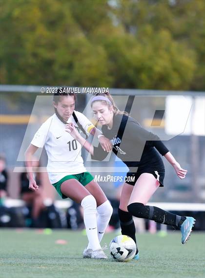 Thumbnail 1 in El Camino Real vs Granada Hills Charter photogallery.