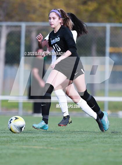 Thumbnail 1 in El Camino Real vs Granada Hills Charter photogallery.