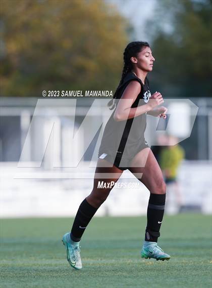 Thumbnail 2 in El Camino Real vs Granada Hills Charter photogallery.