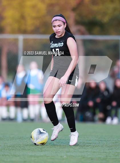 Thumbnail 1 in El Camino Real vs Granada Hills Charter photogallery.