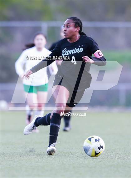 Thumbnail 2 in El Camino Real vs Granada Hills Charter photogallery.