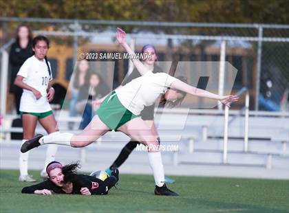 Thumbnail 1 in El Camino Real vs Granada Hills Charter photogallery.