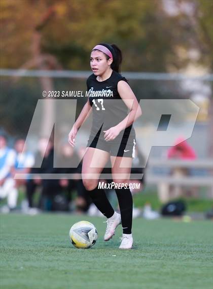 Thumbnail 3 in El Camino Real vs Granada Hills Charter photogallery.