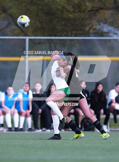 Thumbnail 3 in El Camino Real vs Granada Hills Charter photogallery.