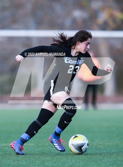 Thumbnail 2 in El Camino Real vs Granada Hills Charter photogallery.