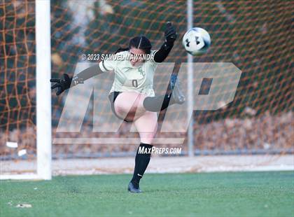 Thumbnail 3 in El Camino Real vs Granada Hills Charter photogallery.