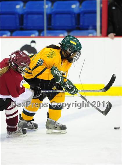 Thumbnail 3 in North Haven/Amity vs. Hamden (at Quinnipiac University) photogallery.