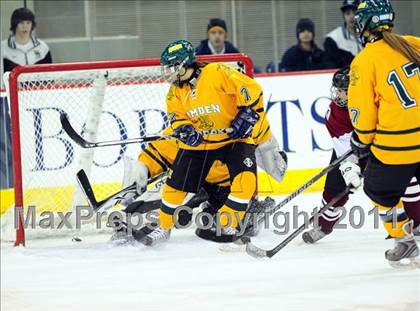 Thumbnail 3 in North Haven/Amity vs. Hamden (at Quinnipiac University) photogallery.