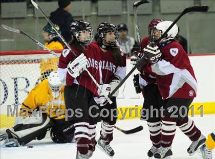Thumbnail 3 in North Haven/Amity vs. Hamden (at Quinnipiac University) photogallery.