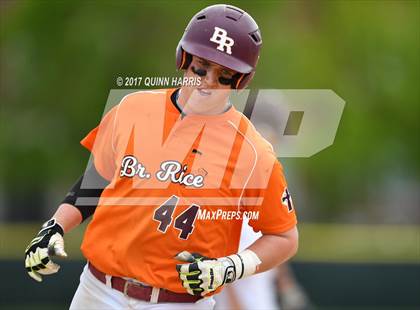 Thumbnail 2 in Brother Rice @ Chicago Mt. Carmel photogallery.